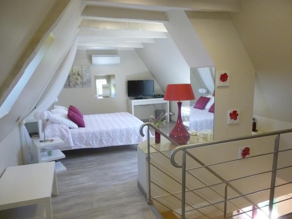 Au Mas De Gamet Bed and Breakfast Théminettes Εξωτερικό φωτογραφία